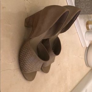 Franco Sarto leather shoe